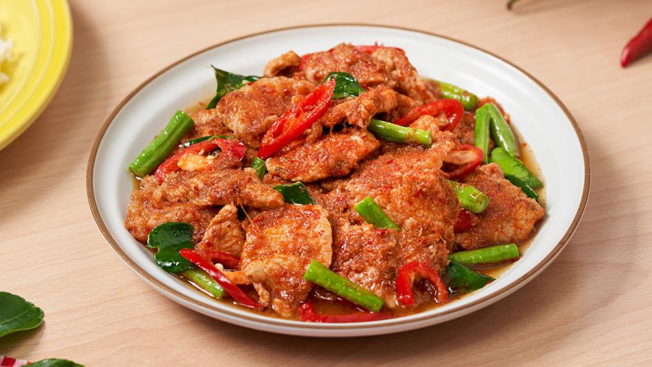 ผัดพริกแกงหมู