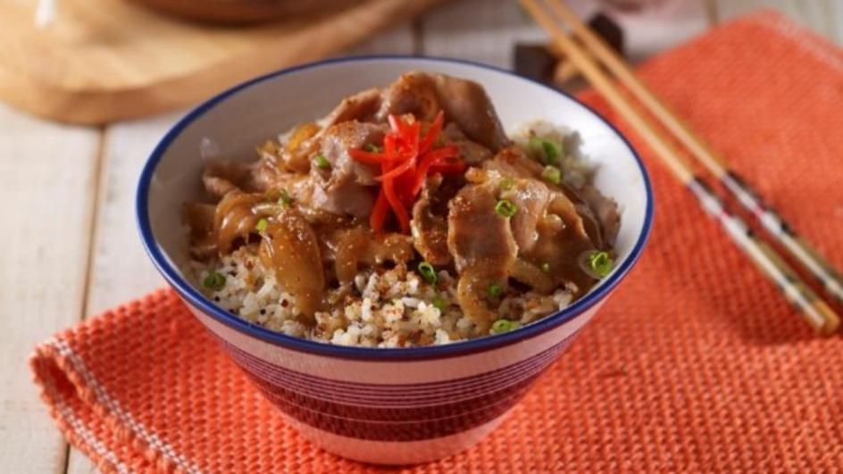 ข้าวหน้าหมูญี่ปุ่นสไตล์แม็กกี้