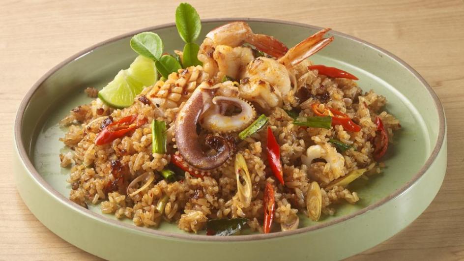 ข้าวผัดต้มยำทะเล
