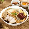 ก๋วยจั๊บหมูกรอบ