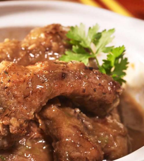 baked-pork-spare-ribs-with-sauce