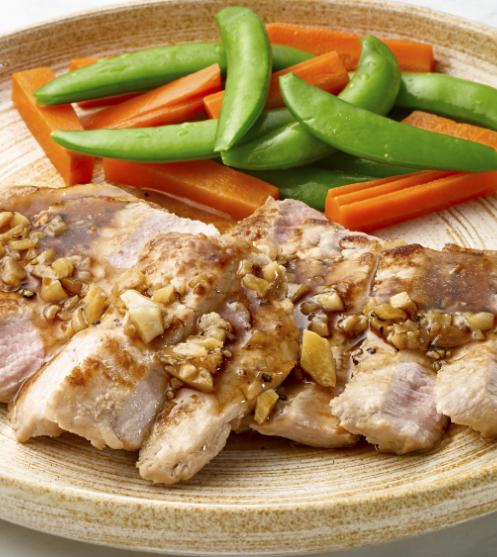 grilled-pork-with-garlic-papper-sauce