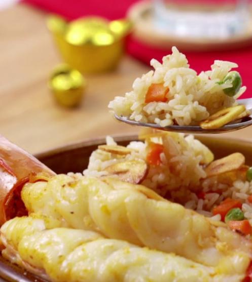 fried-rice-with-deep-fried-shrimp