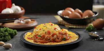 ข้าวหน้าไข่ข้นกุ้งกระเทียม